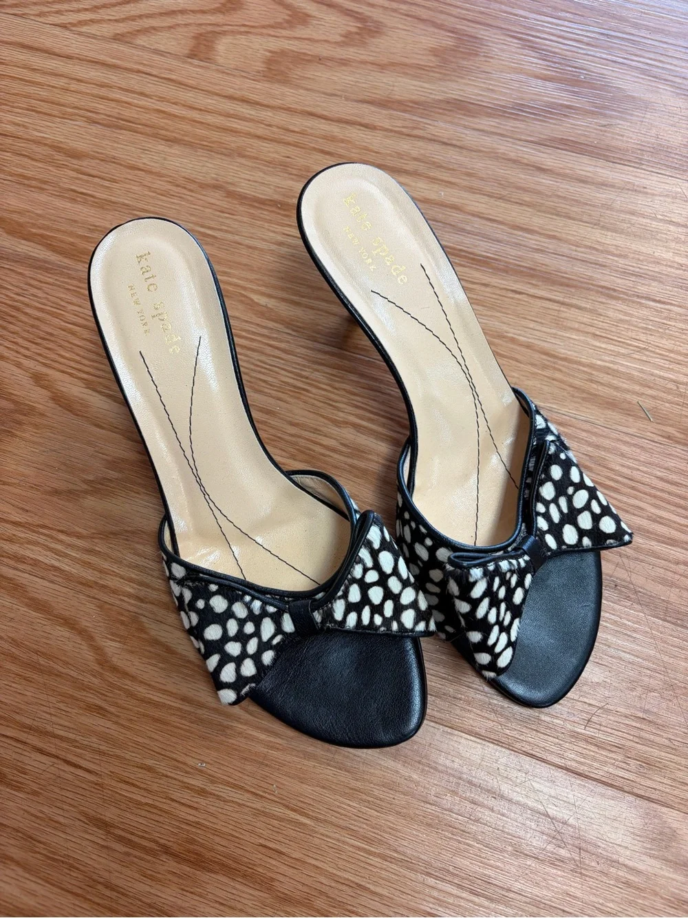 Kate Spade pony hair pebble print kitten peep toe heels with bow detail